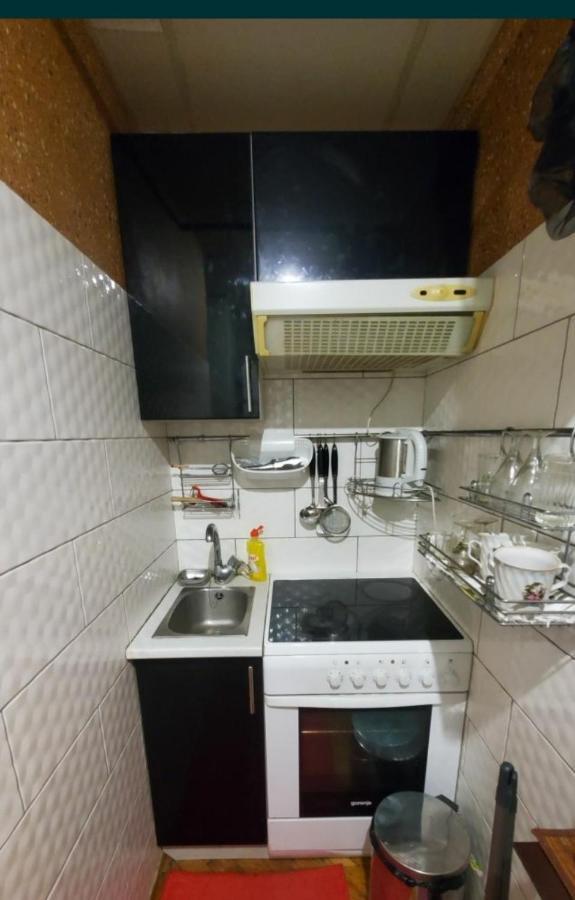 Затишні Апартаменти В Центрі Rivne Exterior foto